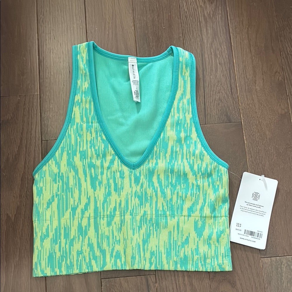 Athleta Aurora V-Neck Ribbed Crop Tank